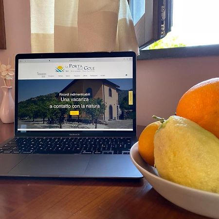 La Porta Delle Gole Hotel Motta Camastra Bagian luar foto