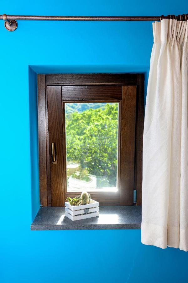 La Porta Delle Gole Hotel Motta Camastra Bagian luar foto