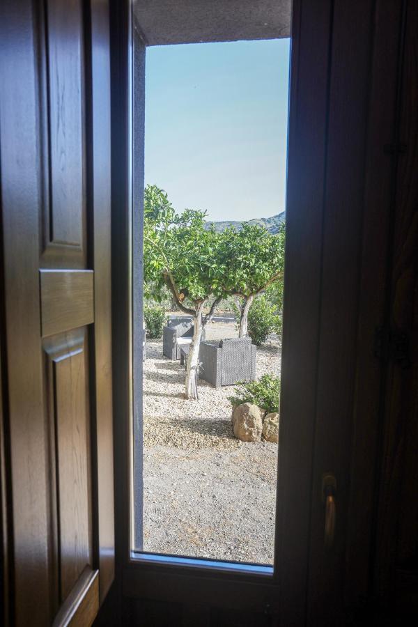 La Porta Delle Gole Hotel Motta Camastra Bagian luar foto