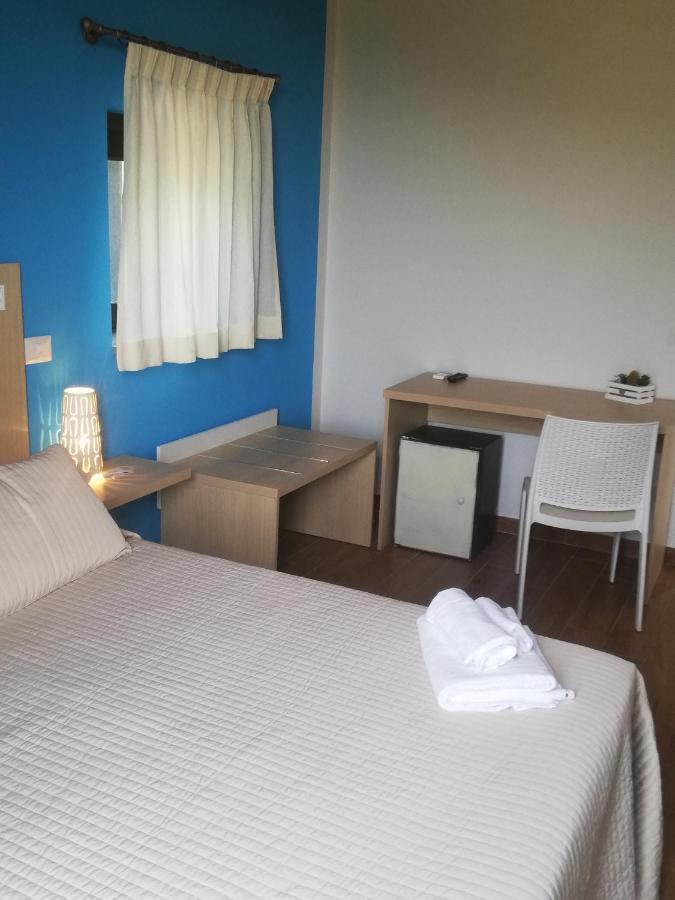 La Porta Delle Gole Hotel Motta Camastra Bagian luar foto